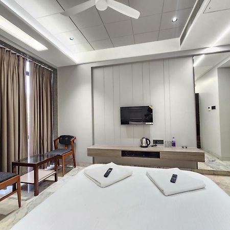 Hotel Statusinn, Ichalkaranji Экстерьер фото