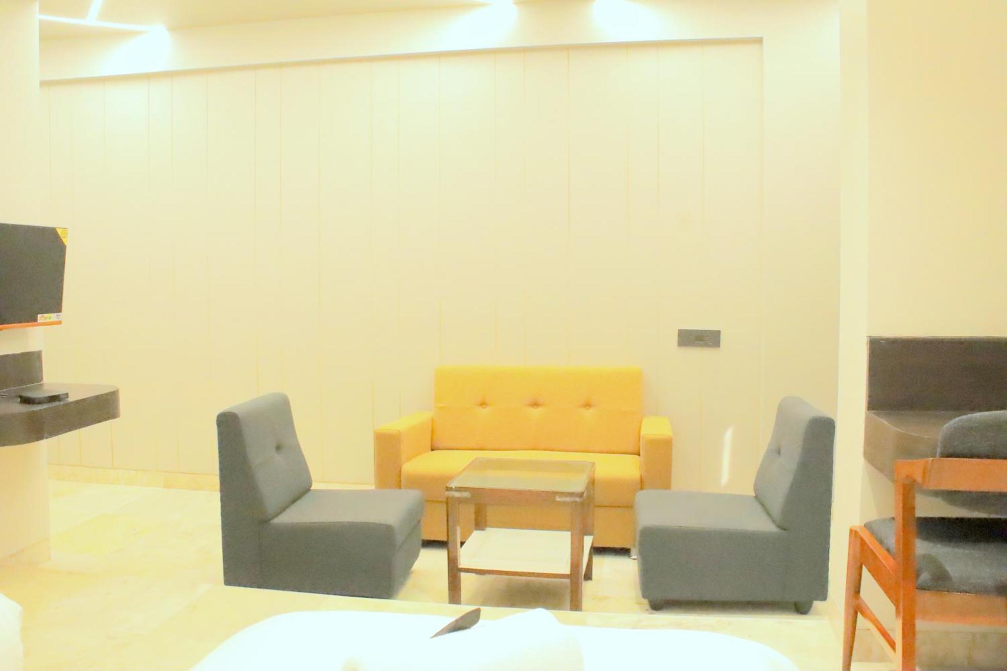 Hotel Statusinn, Ichalkaranji Экстерьер фото