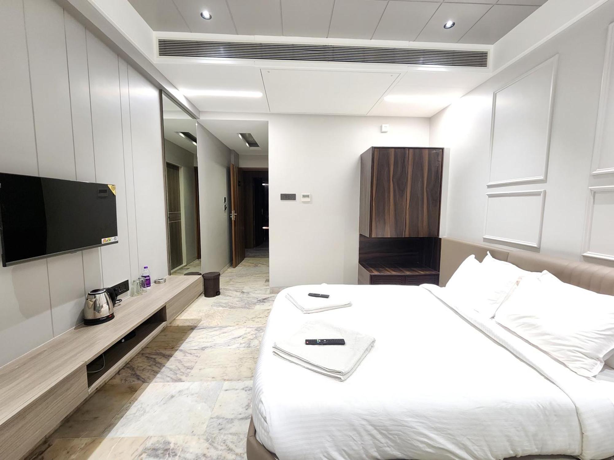 Hotel Statusinn, Ichalkaranji Экстерьер фото