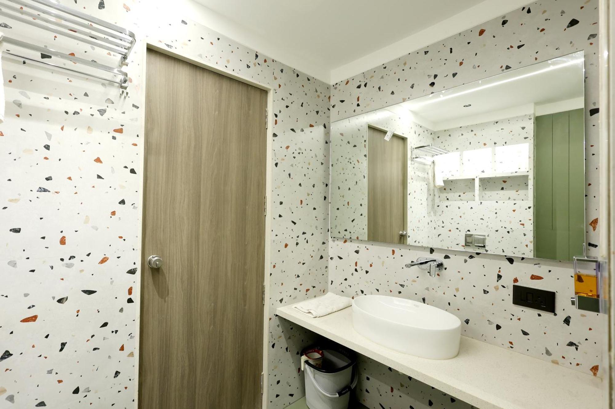 Hotel Statusinn, Ichalkaranji Экстерьер фото