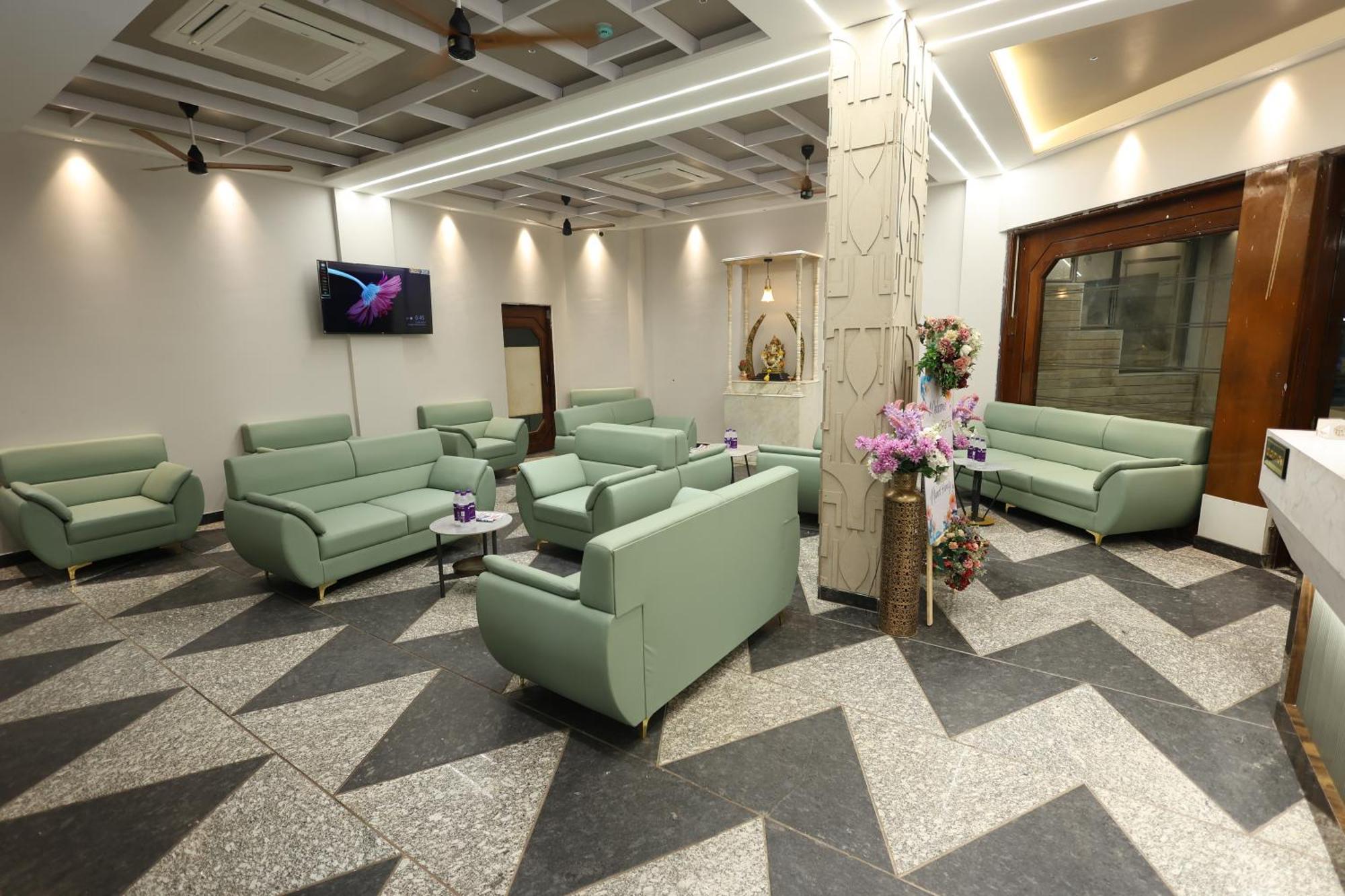 Hotel Statusinn, Ichalkaranji Экстерьер фото